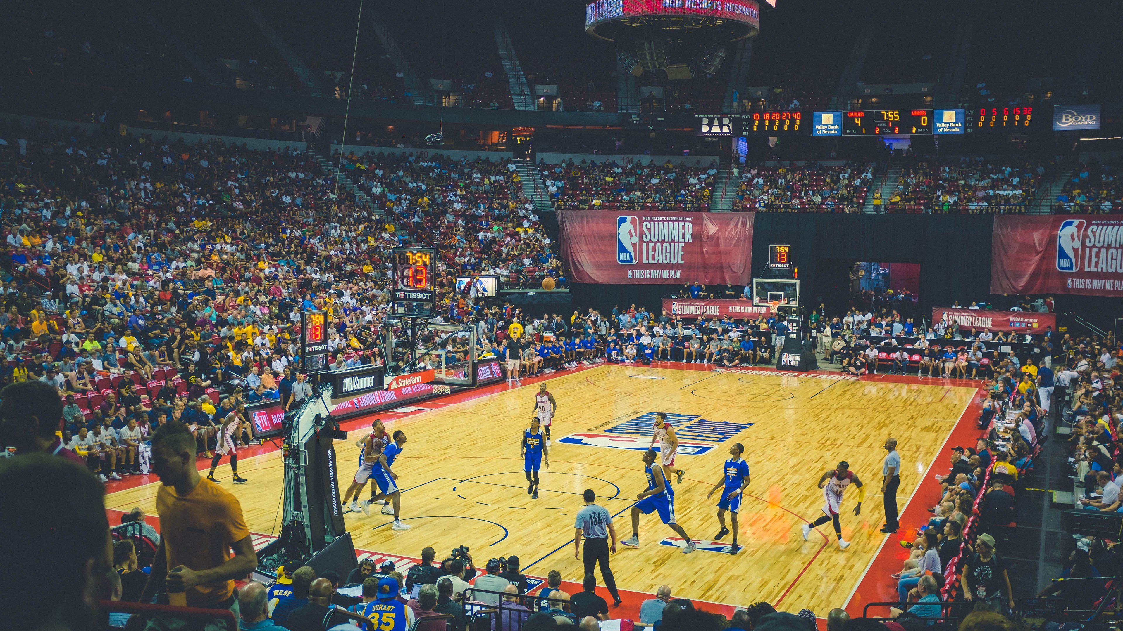 _千禧之战：两队鏖战至最后一秒，比分胶着！_，千禧之王争霸赛