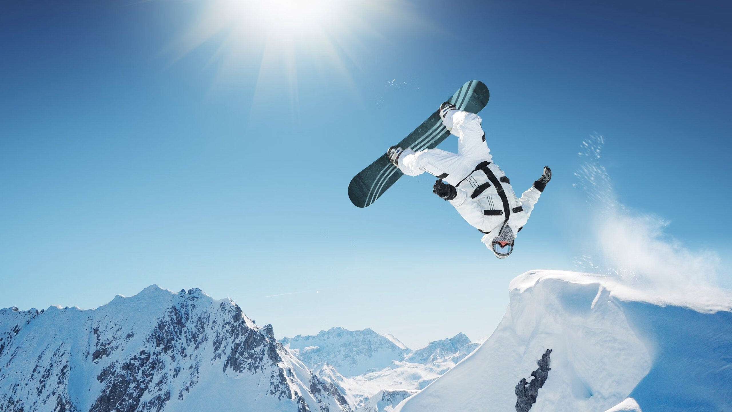 “英超迎来收官大戏，争冠局势备受关注”，英超总结