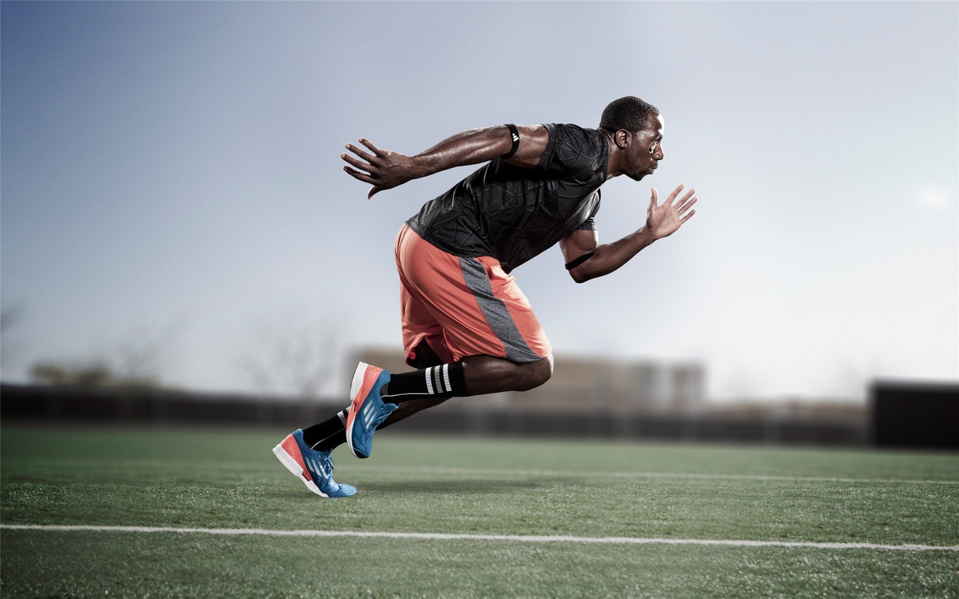 乐鱼体育登录-【年度最佳策略】分析冠军运动员的攻守平衡之道，得到冠军的运动员平时是怎么训练的