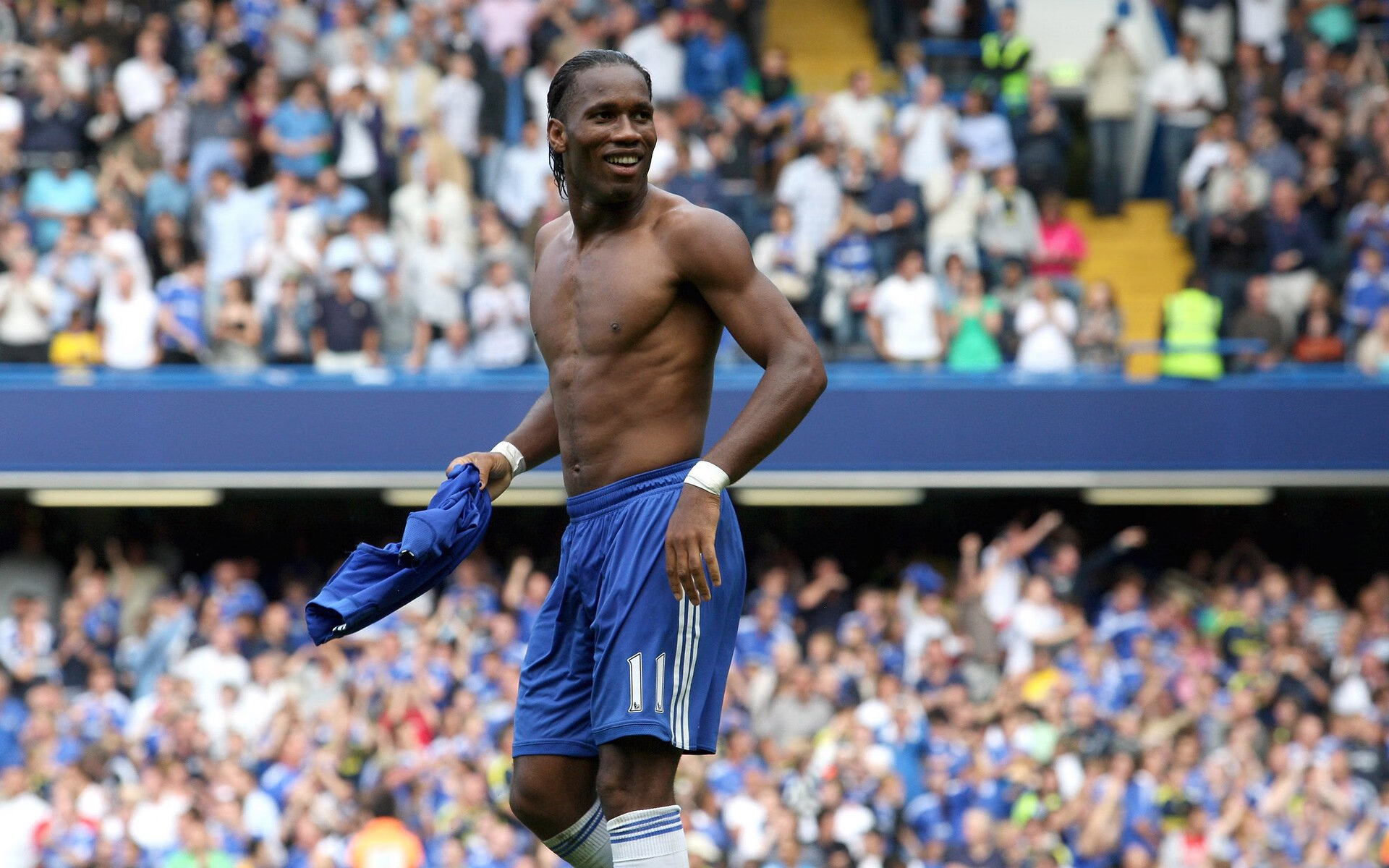 乐鱼电竞在线平台-法甲官方推出新一轮慈善公益赛事，倡导青年足球，法甲各球队赞助商