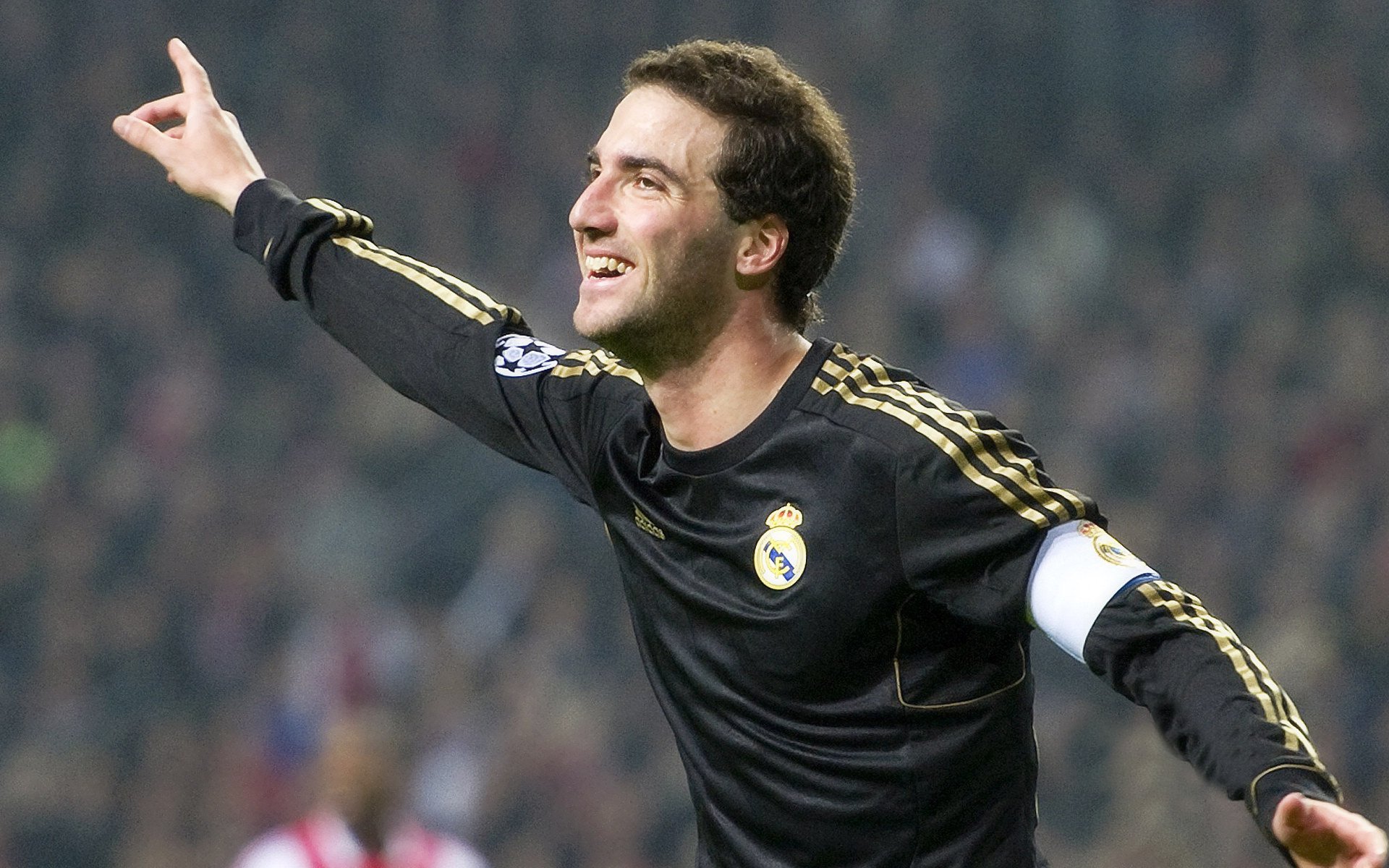 西甲“射手王”争夺愈发激烈，冠军悬念升温，西甲本土射手王